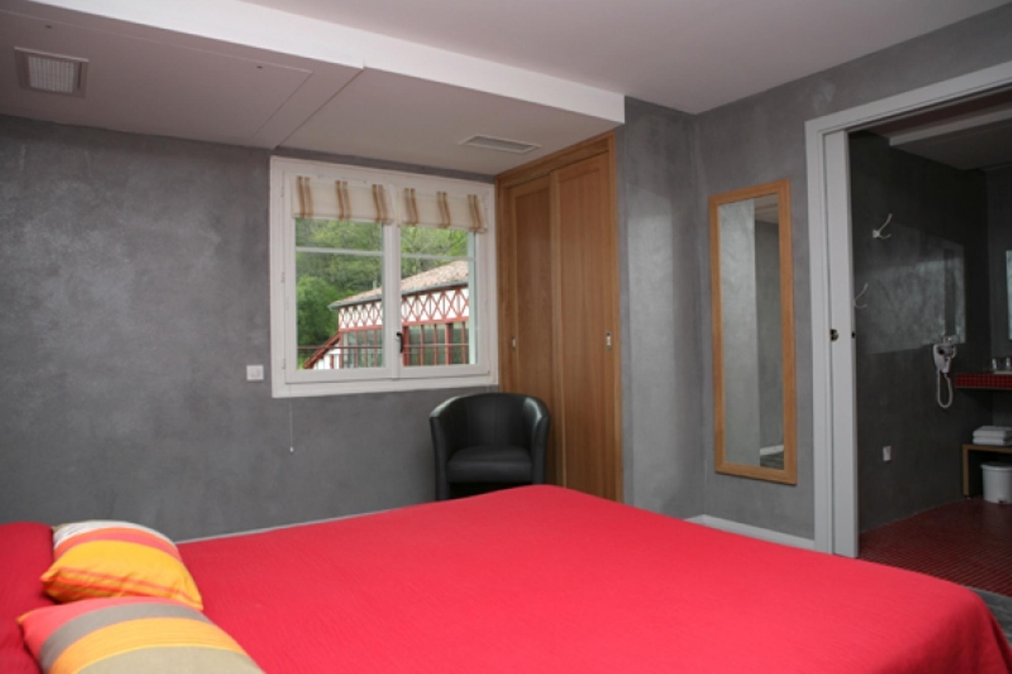 Hotel Logis Ur-hegian 2*