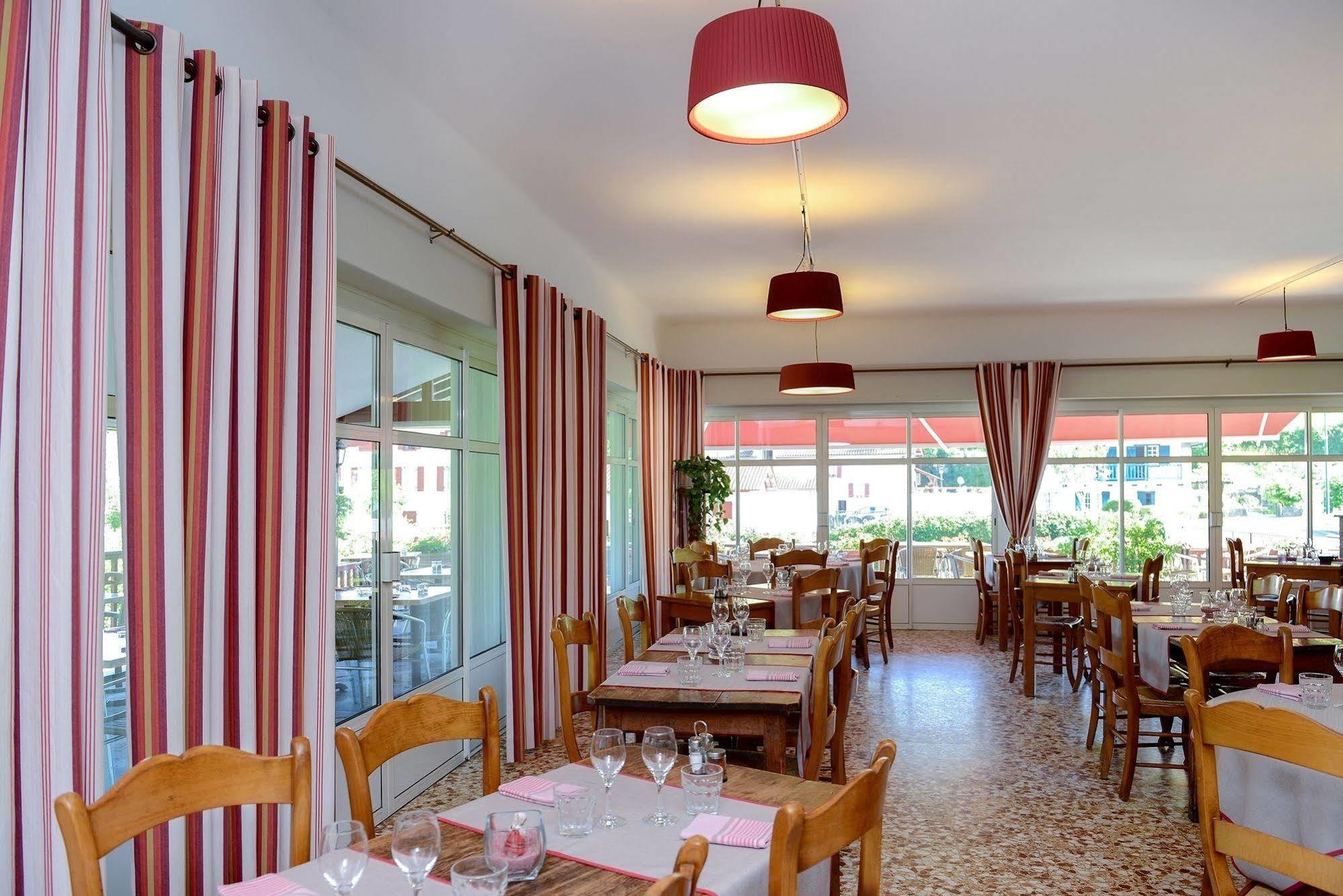 Hotel Logis Ur-hegian